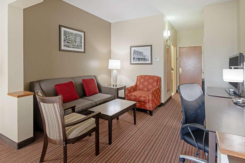 Best Western Plus Bradbury Inn And Suites Уейкрос Стая снимка